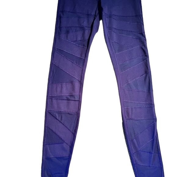 Lululemon purple blue High Times Tech Mesh 6 - Picture 2 of 13